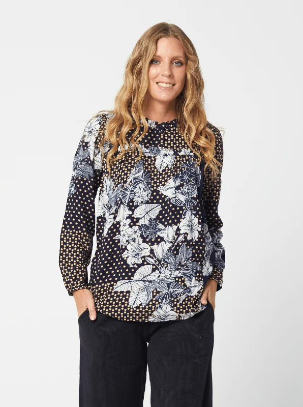 SKYLAR Top/Wihe Top in Navy Floral