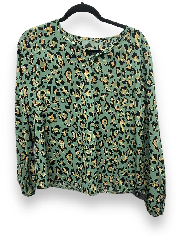 Top Long Sleeve By Shein In Green, Size: M