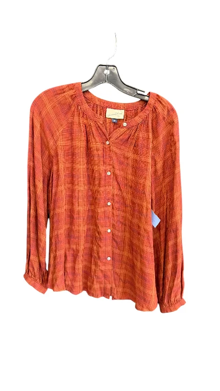 Blouse Long Sleeve By Universal Thread In Plaid Pattern, Size: L