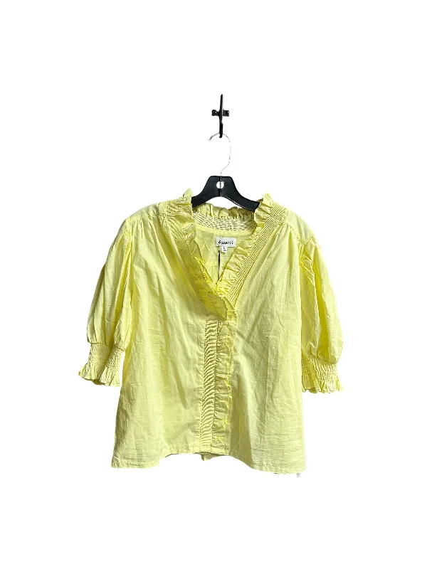 Top Short Sleeve By Clothes Mentor In Yellow, Size: L