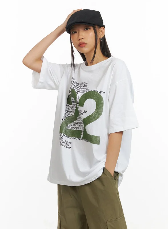 Oversized Graphic 22 T-Shirt IY422